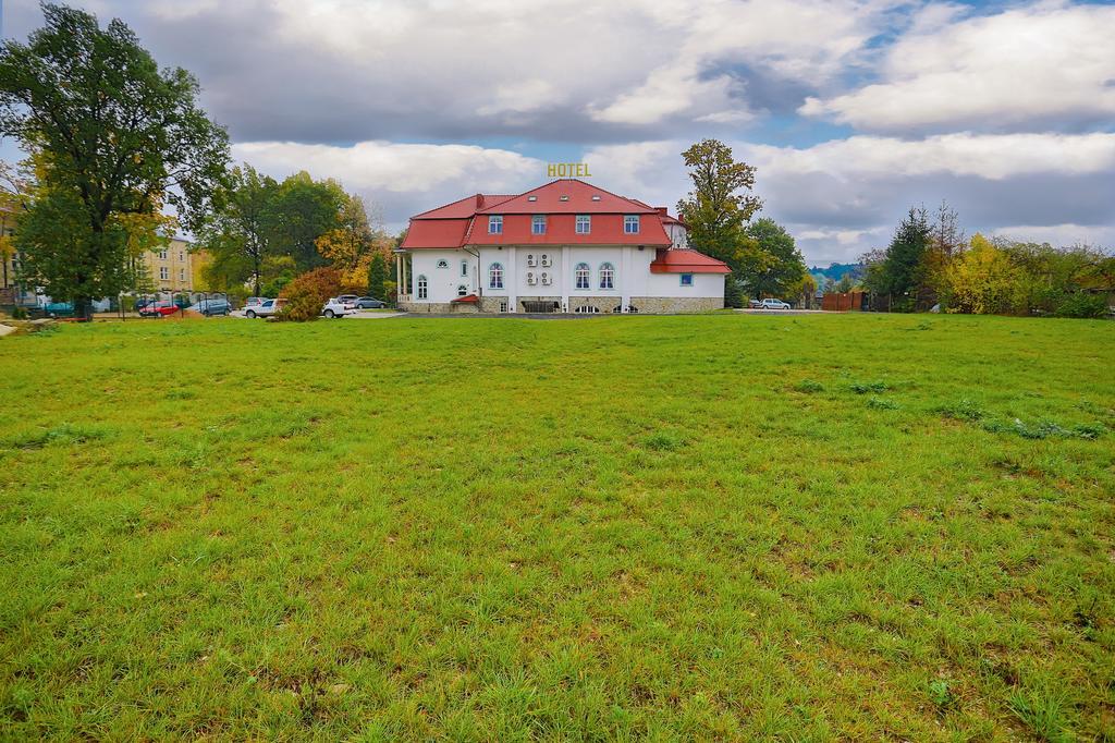 Hotel Garden Boleslawiec  Dış mekan fotoğraf