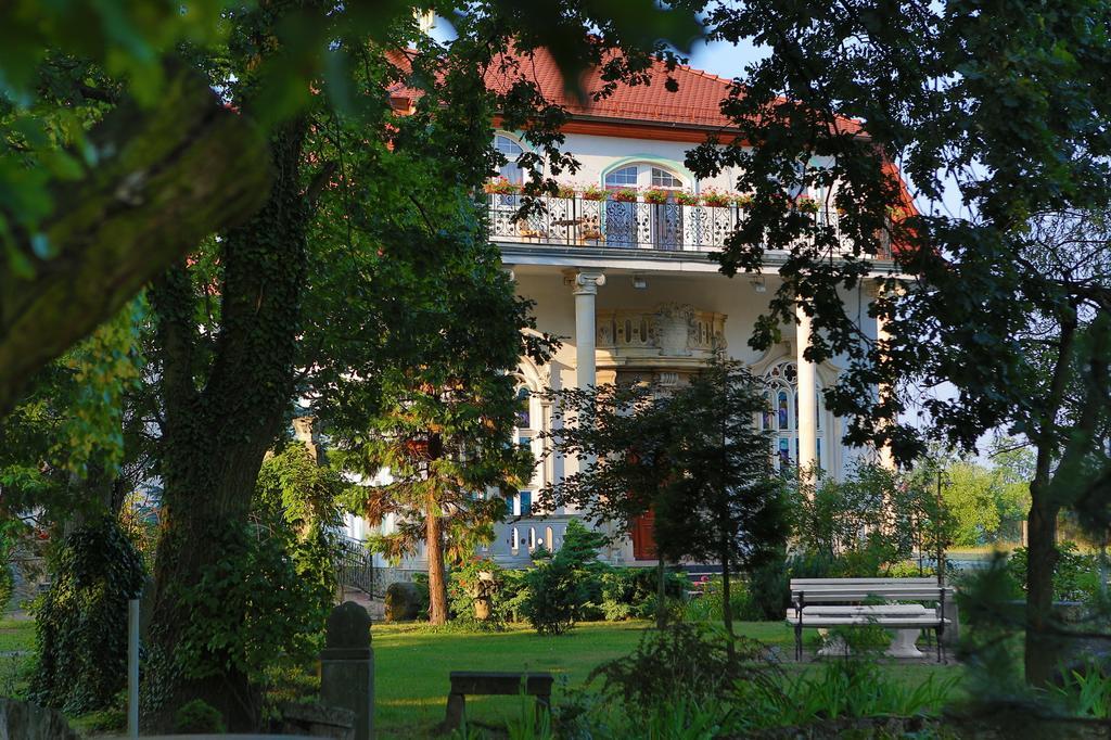 Hotel Garden Boleslawiec  Dış mekan fotoğraf