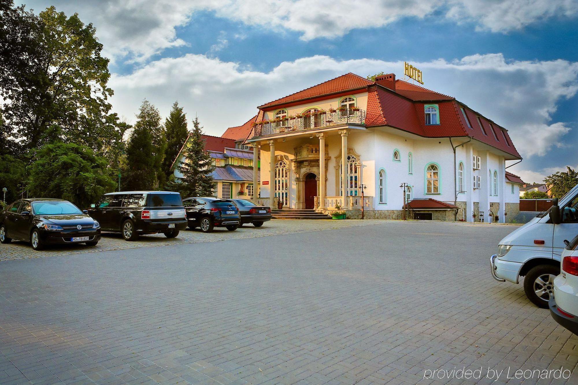 Hotel Garden Boleslawiec  Dış mekan fotoğraf