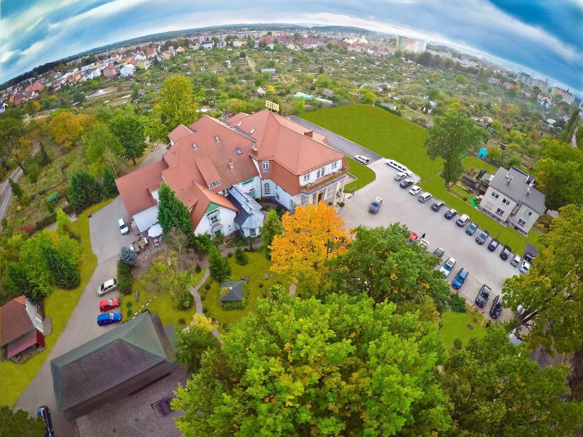 Hotel Garden Boleslawiec  Dış mekan fotoğraf